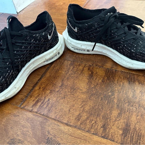 Nike women’s - Picture 5 of 5